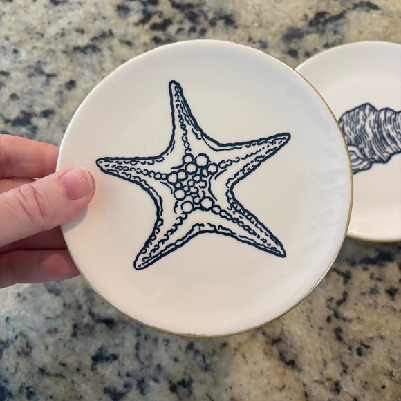 Blue and White Starfish and Seashell Set of Ceramic Plates 5” - Picture 3 of 6